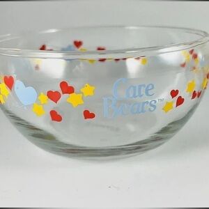 Vintage 1986 Care Bears Glass Bowl with Heart & Star Design. 4 bowls. EUC.Canada